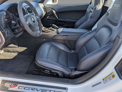 Used 2013 Chevrolet Corvette Grand Sport w/ 4LT Preferred Equipment Group RWD image 19