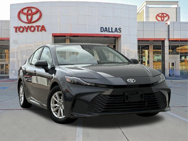 Used 2025 Toyota Camry LE FWD image 1