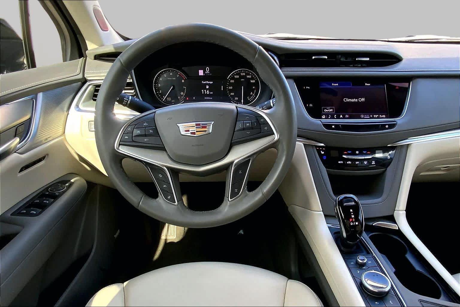 Used 2023 Cadillac XT5 Premium Luxury FWD image 6