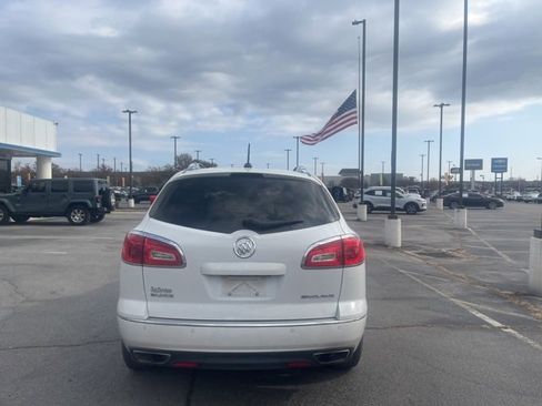 Used 2016 Buick Enclave Leather image 4