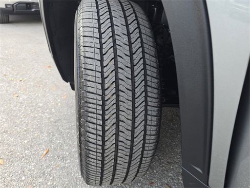 Certified 2025 GMC Acadia Elevation image 33