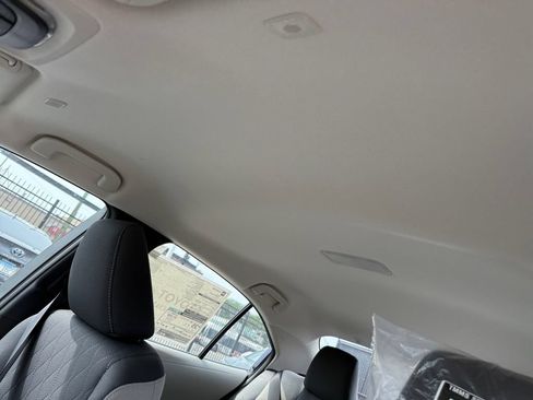 Used 2026 Toyota Corolla LE FWD image 28