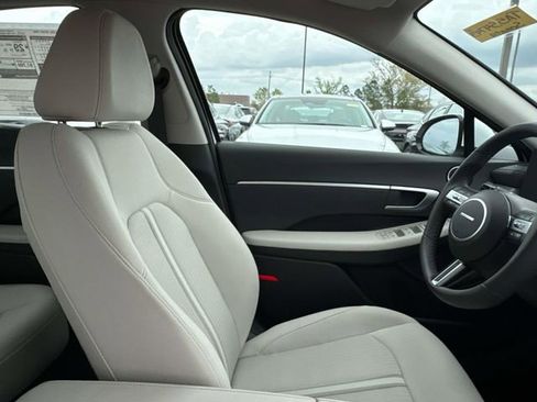 New 2026 Hyundai Sonata SEL FWD image 14