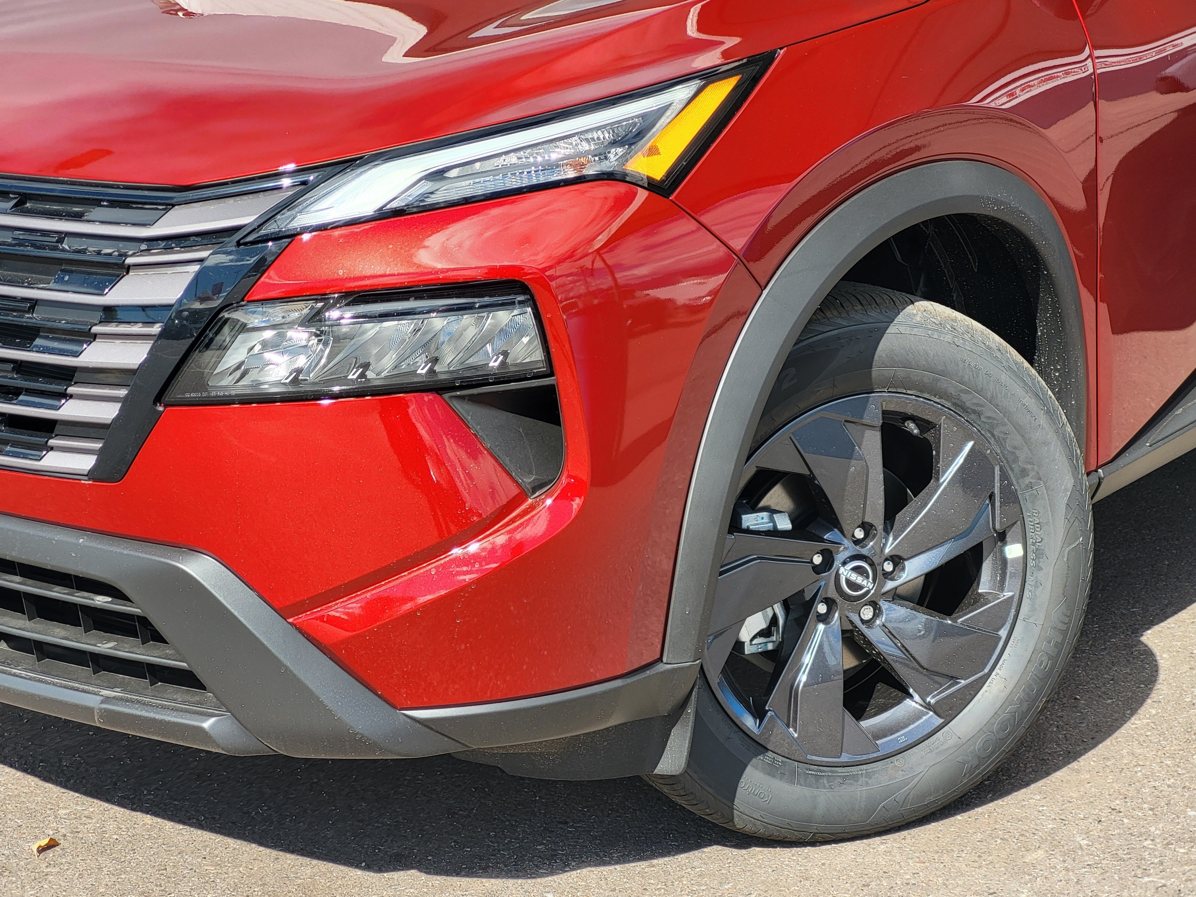 New 2026 Nissan Rogue SV AWD/4WD image 8