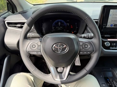 New 2026 Toyota Corolla Cross LE image 15