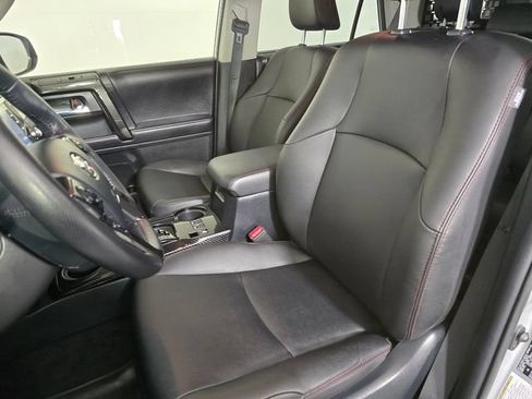 Used 2023 Toyota 4Runner TRD Off-Road Premium AWD/4WD image 23
