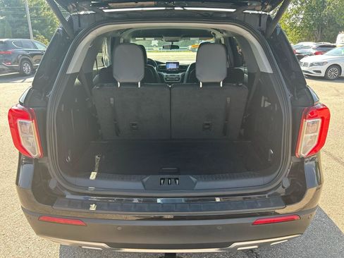 Used 2024 Ford Explorer XLT w/ Equipment Group 202A AWD/4WD image 24