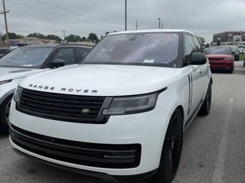 Used 2023 Land Rover Range Rover SE AWD/4WD image 1