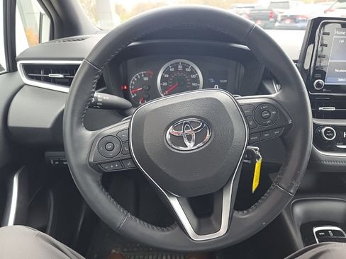 Used 2022 Toyota Corolla SE image 17