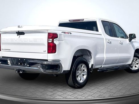 Used 2020 Chevrolet Silverado 1500 LT w/ Convenience Package image 13