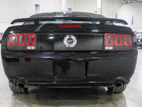 Used 2006 Ford Mustang GT Premium image 5