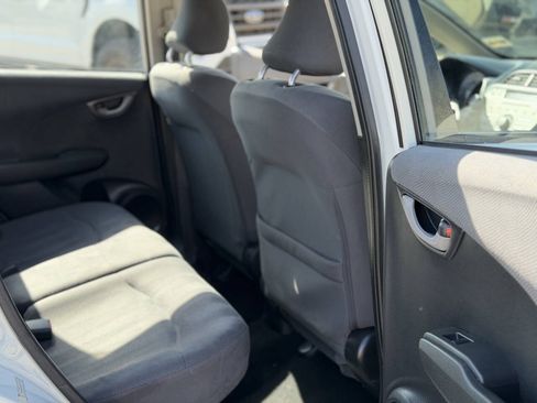Used 2013 Honda Fit image 9