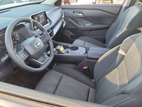 New 2026 Nissan Rogue SV FWD image 9