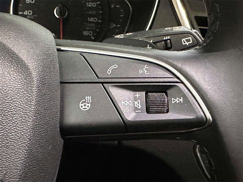 Used 2022 Audi Q5 2.0T Premium image 26