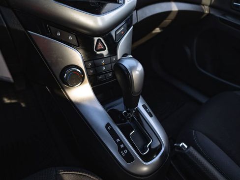 Used 2014 Chevrolet Cruze LT w/ RS Package image 18