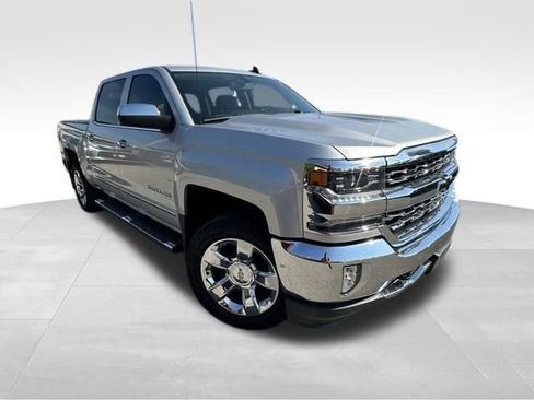 Used 2018 Chevrolet Silverado 1500 LTZ w/ Sport Package image 28