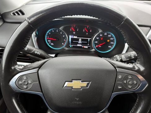 Used 2019 Chevrolet Traverse LT image 18