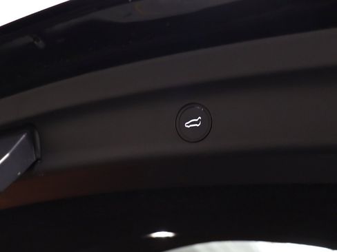 Used 2023 Tesla Model Y Long Range image 47