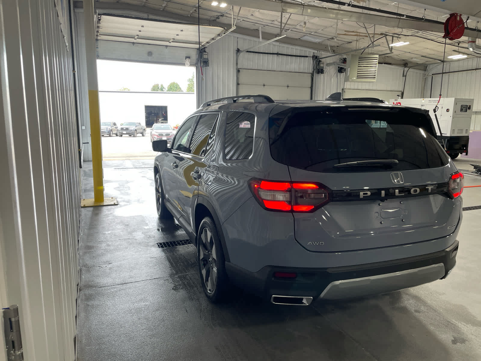 New 2026 Honda Pilot Touring image 8