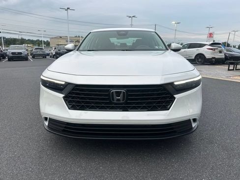 Used 2023 Honda Accord EX image 2
