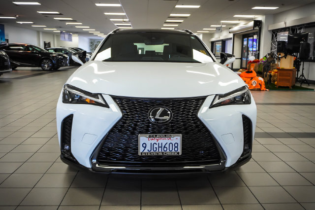 Certified 2024 Lexus UX 250h F Sport AWD/4WD image 4