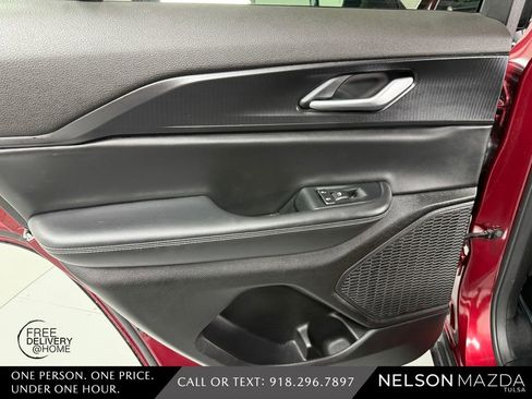 Used 2023 Jeep Grand Cherokee Altitude AWD/4WD image 37