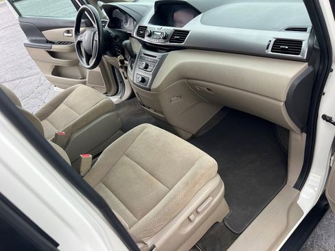 Used 2015 Honda Odyssey LX image 20