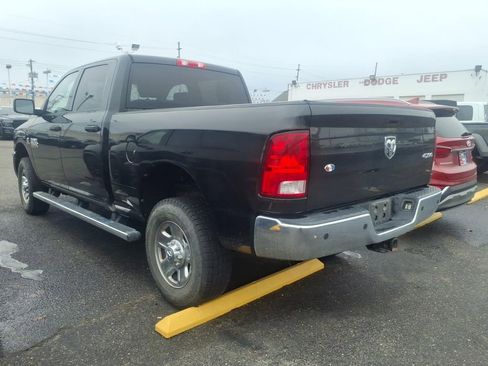 Used 2018 RAM 2500 Tradesman w/ Chrome Appearance Group image 3