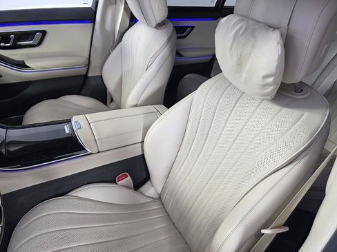 Certified 2023 Mercedes-Benz S 500 4MATIC image 11