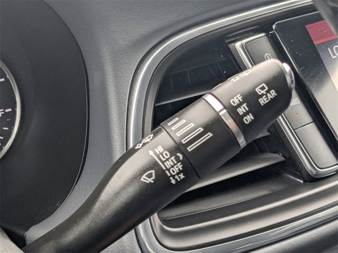 Used 2024 Buick Enclave Premium image 24