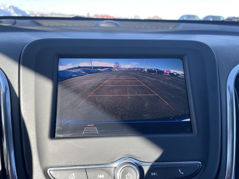 Used 2020 Chevrolet Equinox LT image 13