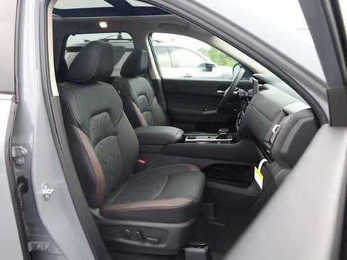New 2026 Nissan Pathfinder Platinum AWD/4WD image 33