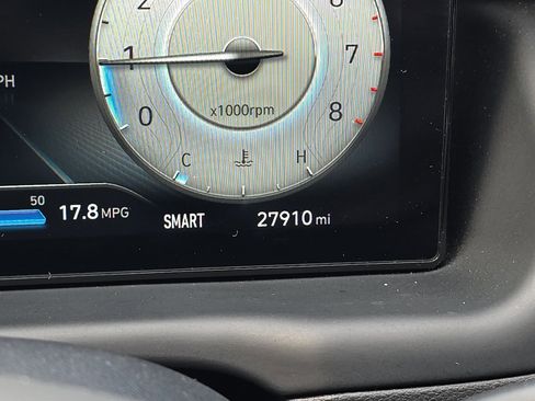 Used 2023 Hyundai Santa Cruz Limited image 25