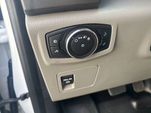 Used 2018 Ford F150 XLT w/ Trailer Tow Package image 18