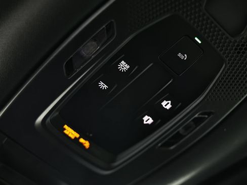 Certified 2025 Porsche Cayenne Coupe AWD/4WD image 45