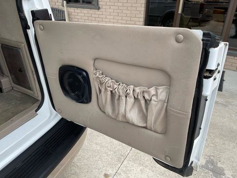 Used 2004 GMC Safari Conversion image 48