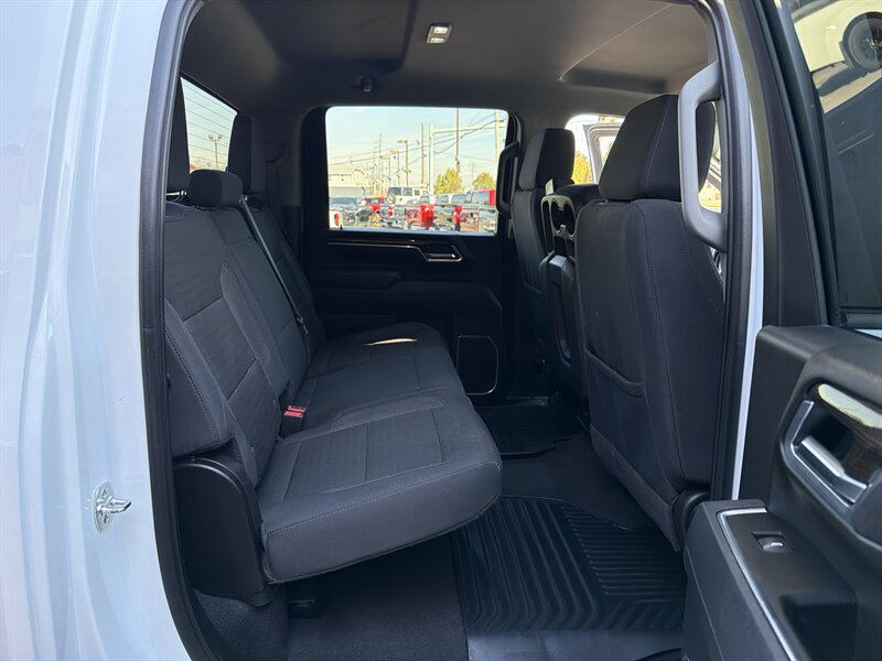 Used 2025 Chevrolet Silverado 3500 LT w/ Safety Package AWD/4WD image 23