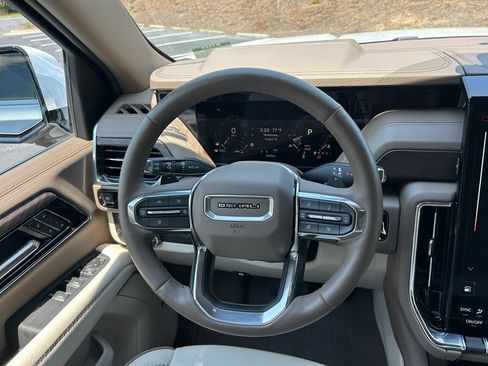 Used 2026 GMC Yukon XL Denali w/ Sun & Power Step Package AWD/4WD image 28
