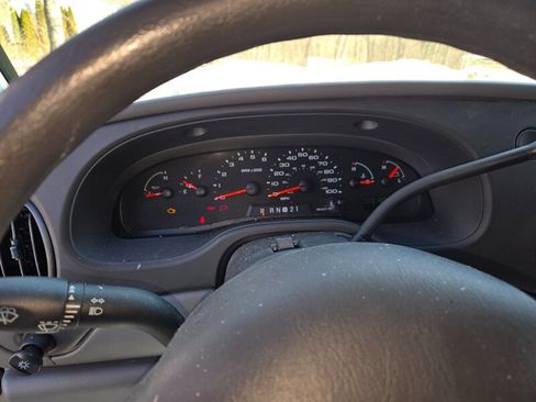 Used 2008 Ford E-350 and Econoline 350 Super Duty image 9