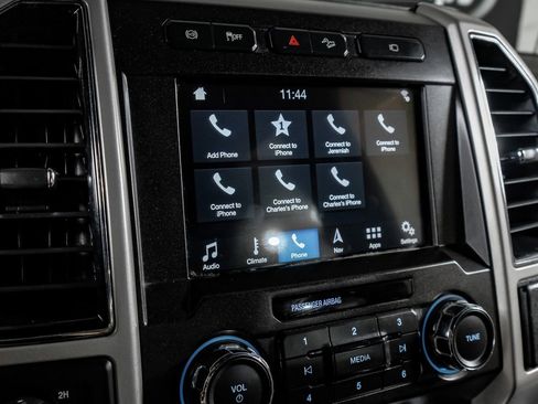 Used 2019 Ford F350 Lariat w/ Chrome Package image 25