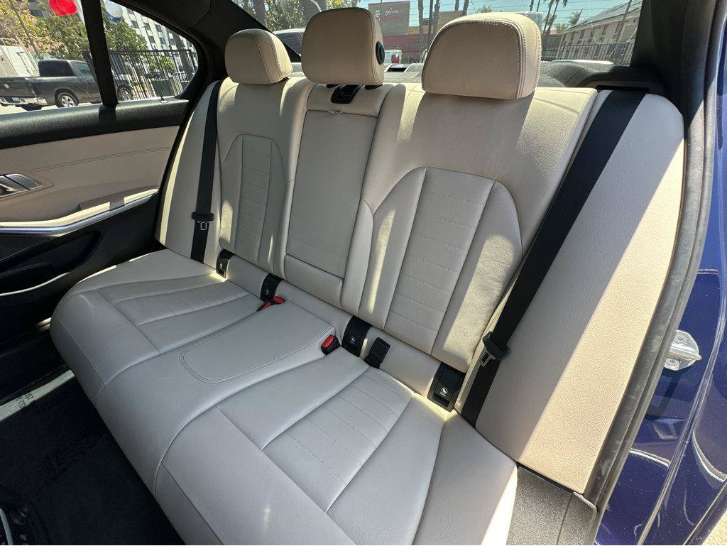Used 2019 BMW 330i xDrive Sedan w/ Premium Package AWD/4WD image 9