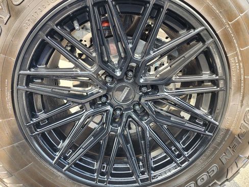 Used 2023 Ford Bronco Raptor image 3