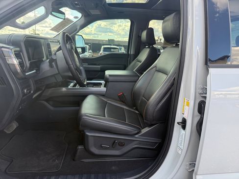 Certified 2025 Ford F250 Lariat w/ Lariat Ultimate Package image 12