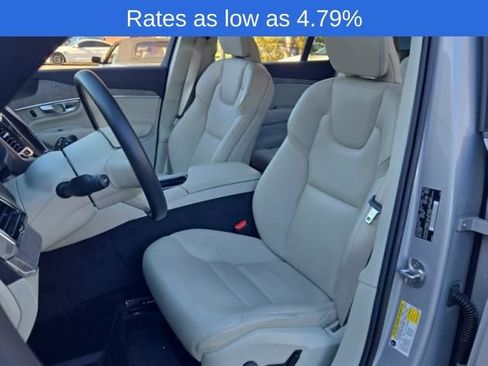 Certified 2023 Volvo XC90 B6 Plus image 2