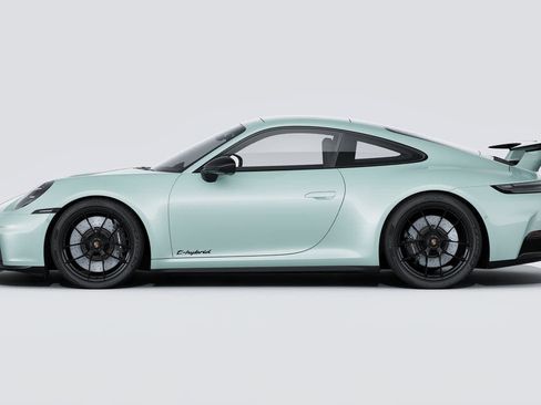 New 2026 Porsche 911 Carrera GTS RWD image 2
