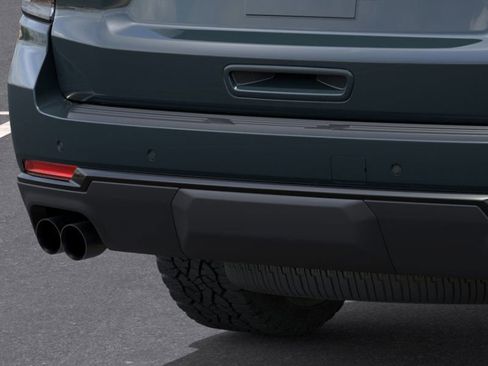 New 2026 Chevrolet Suburban Z71 image 15