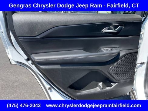 Certified 2023 Jeep Grand Cherokee L Laredo AWD/4WD image 31