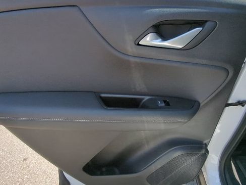 Used 2024 Chevrolet Blazer LT w/ Convenience Package FWD image 27