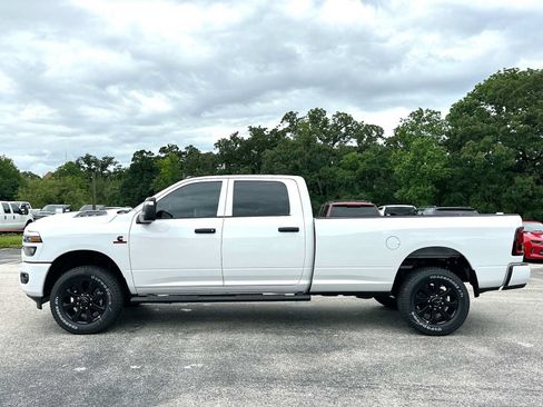 New 2026 RAM 2500 Tradesman AWD/4WD image 12