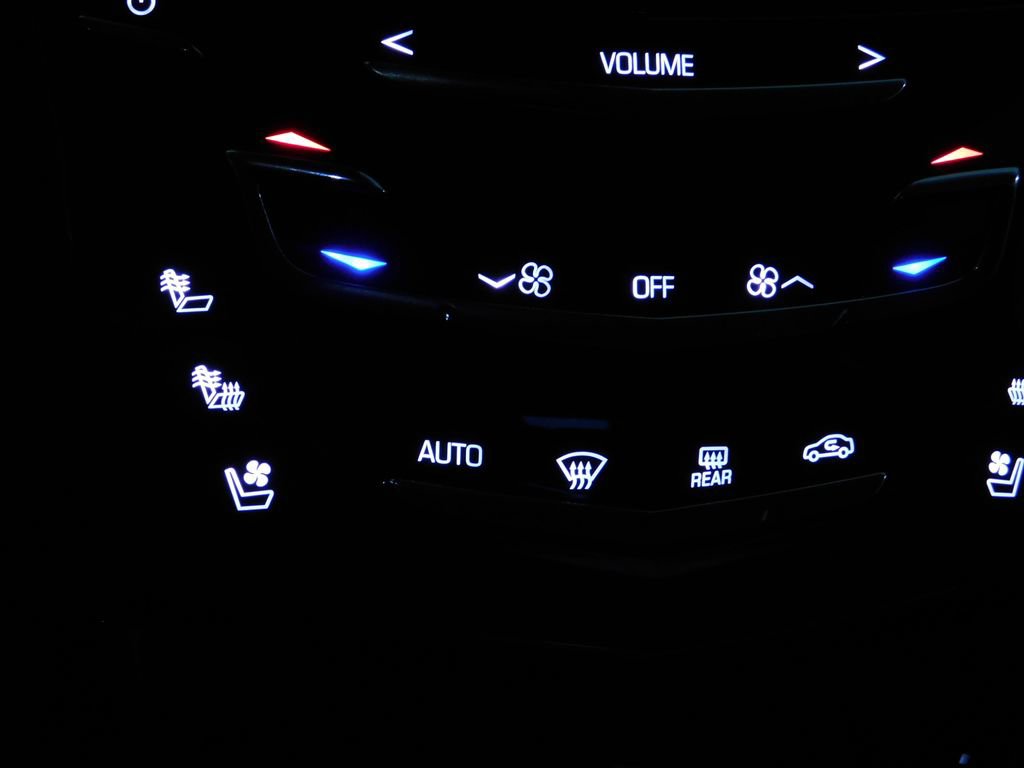 Used 2019 Cadillac Escalade ESV Luxury AWD/4WD image 50